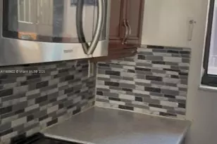 6055 W 19th Ave, Hialeah, FL 33012 - Photo 5