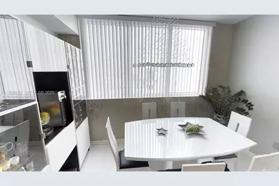 253 NE 2nd St #1602, Miami, FL 33132 - Photo 15