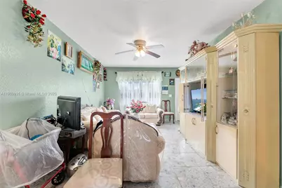427 NW 84th Ter #427, Miami, FL 33150 - Photo 15