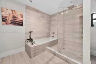 1009 Genoa St, Coral Gables, FL 33134 - Photo 11