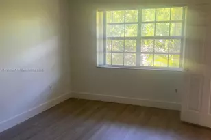 438 NE 210th Cir Terrace, Miami, FL 33179 - Photo 17