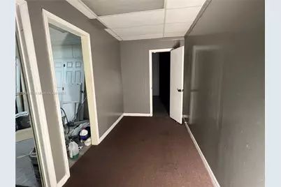 1001 W Midway Rd, Fort Pierce, FL 34982 - Photo 37