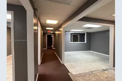 1001 W Midway Rd, Fort Pierce, FL 34982 - Photo 23