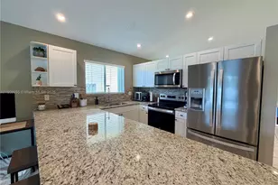 104 Danielle Ct, Weston, FL 33326 - Photo 7