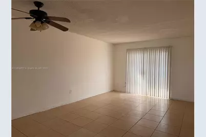 13725 NE 6th Ave #302, North Miami, FL 33161 - Photo 3