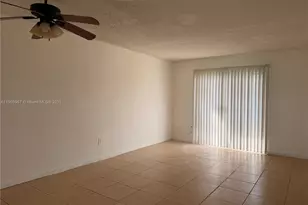 13725 NE 6th Ave, North Miami, FL 33161 - Photo 3