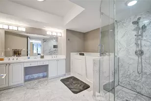 3600 Yacht Club Dr, Aventura, FL 33180 - Photo 39