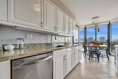 3600 Yacht Club Dr #904, Aventura, FL 33180 - Photo 19
