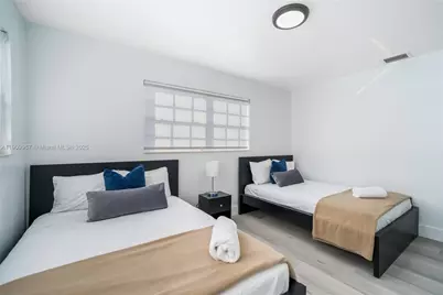 4421 NW 9th St, Miami, FL 33126 - Photo 11