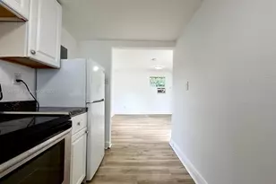 1060 NW 116th St, Miami, FL 33168 - Photo 3