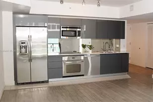 31 SE 6th St, Miami, FL 33131 - Photo 3