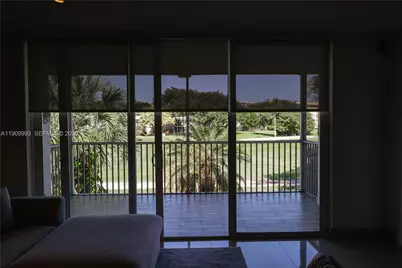 4017 N Cypress Dr #201, Pompano Beach, FL 33069 - Photo 5