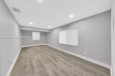 5181 SW 7th St, Miami, FL 33134 - Photo 19