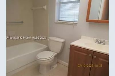 8400 Sunrise Lakes Blvd #106, Sunrise, FL 33322 - Photo 5