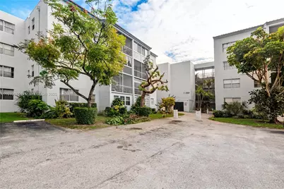 2800 Somerset Dr #115J, Lauderdale Lakes, FL 33311 - Photo 27