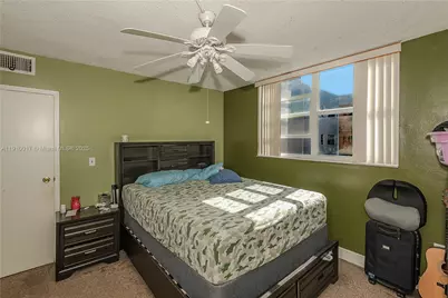 2850 Somerset Dr #308L, Lauderdale Lakes, FL 33311 - Photo 19