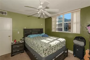 2850 Somerset Dr, Lauderdale Lakes, FL 33311 - Photo 19