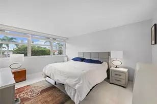16546 NE 26th Ave, North Miami Beach, FL 33160 - Photo 5