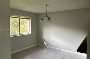 1060 Coral Club Dr, Coral Springs, FL 33071 - Photo 9