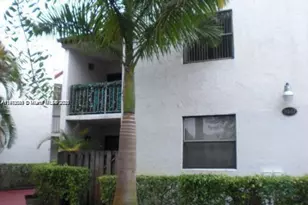 9429 Fontainebleau Blvd, Miami, FL 33172 - Photo 1