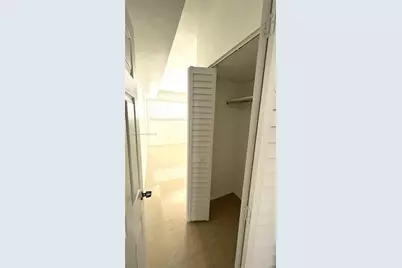 8235 Crespi Blvd #1, Miami Beach, FL 33141 - Photo 15