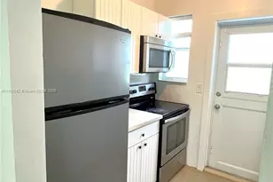 8235 Crespi Blvd, Miami Beach, FL 33141 - Photo 11