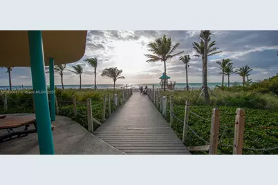 201 178th Dr #426, Sunny Isles Beach, FL 33160 - Photo 27