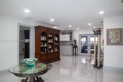 3541 SW 105th Ct, Miami, FL 33165 - Photo 3