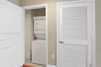 10 Aragon Ave #818, Coral Gables, FL 33134 - Photo 5