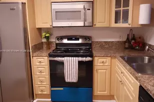 5080 SW 64th Ave, Davie, FL 33314 - Photo 3