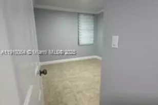 1805 W 56th St, Hialeah, FL 33012 - Photo 11