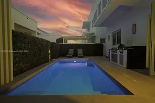 8277 NW 34th St, Doral, FL 33122 - Photo 15