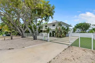 165 Ocean Dr, Tavernier, FL 33070 - Photo 3