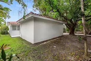 3018 Coconut Grove Dr, Coral Gables, FL 33134 - Photo 5