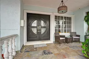 652 SE 8th St, Hialeah, FL 33010 - Photo 7