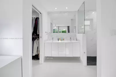 8550 N Miami Ave, El Portal, FL 33150 - Photo 13