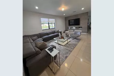 8850 NW 98th Ct #8850, Doral, FL 33178 - Photo 9