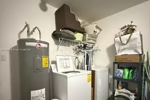 2065 SE 14th St, Homestead, FL 33035 - Photo 25