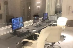 1717 N Bayshore Dr, Miami, FL 33132 - Photo 25