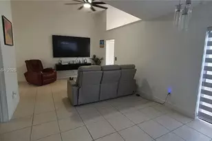 6702 SW 152nd Pl, Miami, FL 33193 - Photo 9