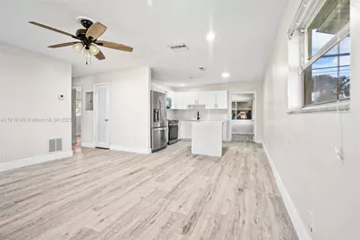 7110 NW 57th Ct, Tamarac, FL 33321 - Photo 13