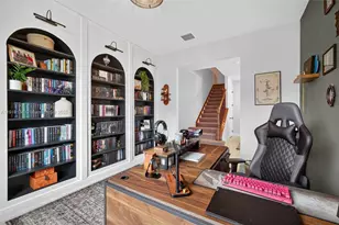 10190 SW Captiva Dr, Port Saint Lucie, FL 34987 - Photo 9