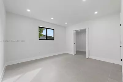 8370 SW 46th St, Miami, FL 33155 - Photo 11