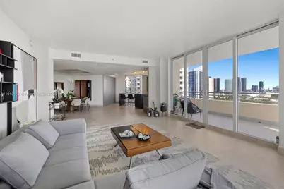 808 Brickell Key Dr #2601, Miami, FL 33131 - Photo 5