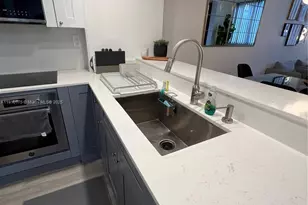 540 Brickell Key Dr, Miami, FL 33131 - Photo 9