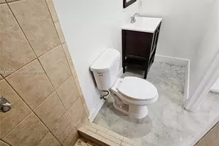 9301 SW 37th St, Miami, FL 33165 - Photo 9