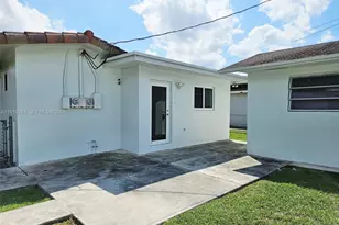 9301 SW 37th St, Miami, FL 33165 - Photo 3