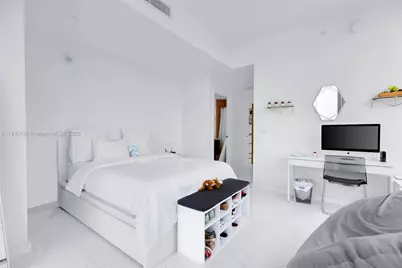 851 NE 1st Ave #1202, Miami, FL 33132 - Photo 9