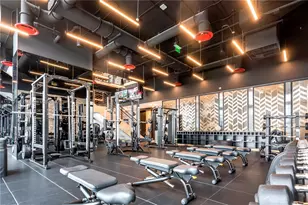 398 NE 5th St, Miami, FL 33132 - Photo 29