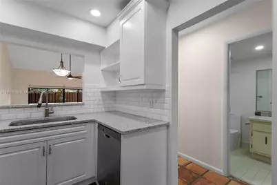 4165 SW 85th Ave #Townhouse, Davie, FL 33328 - Photo 9